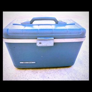 Traveling makeup hard box vintage